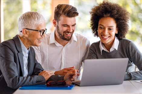 Photo of couple meeting with advisor